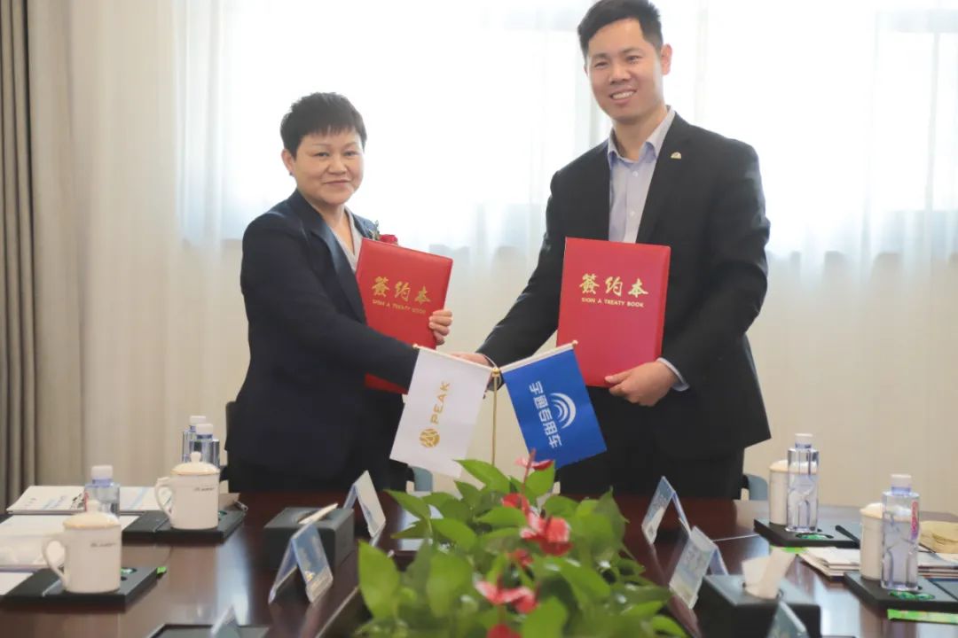 宇通醫(yī)療車(chē)批量交付匹克國(guó)際，攜手共創(chuàng)新篇章