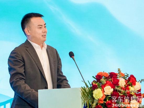 旅游天團共聚,宇通國風新車首發,2024山河萬里行貴州起航! 旅游天團共聚,宇通國風新車首發,2024山河萬里行貴州起航!