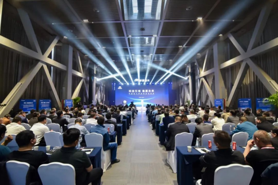 實(shí)力見證 | 多款新品首發(fā),宇通重卡春季新品發(fā)布會(huì)隆重舉行 實(shí)力見證 | 多款新品首發(fā),宇通重卡春季新品發(fā)布會(huì)隆重舉行