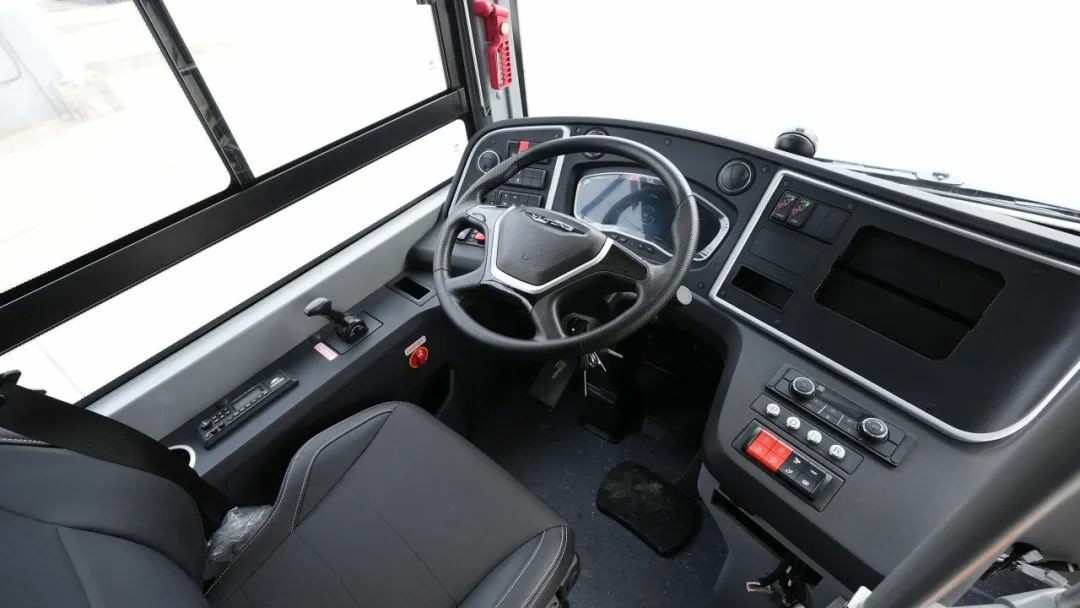 多面開花,多項突破!宇通3月批量大單火熱交付多地 多面開花,多項突破!宇通3月批量大單火熱交付多地