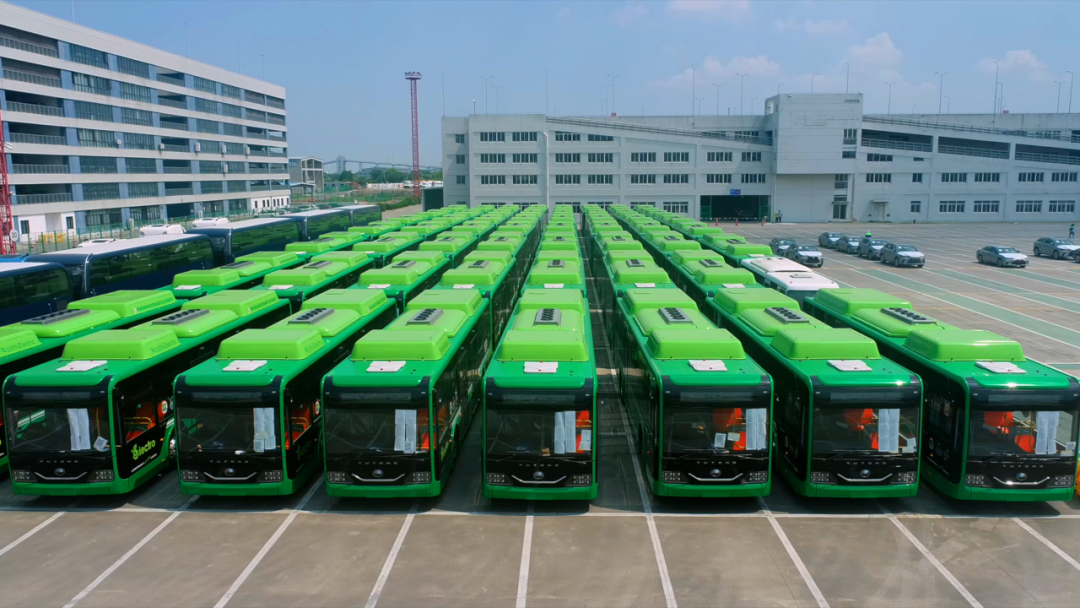 400輛批量交付!宇通新能源公交陸續奔赴巴基斯坦 400輛批量交付!宇通新能源公交陸續奔赴巴基斯坦