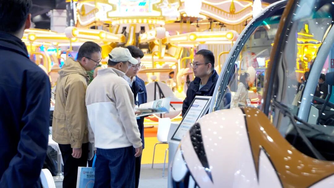 智趣出行,悅動未來!宇通觀光車亮相2025中國(鄭州)旅游休閑娛樂產(chǎn)業(yè)博覽會 智趣出行,悅動未來!宇通觀光車亮相2025中國(鄭州)旅游休閑娛樂產(chǎn)業(yè)博覽會