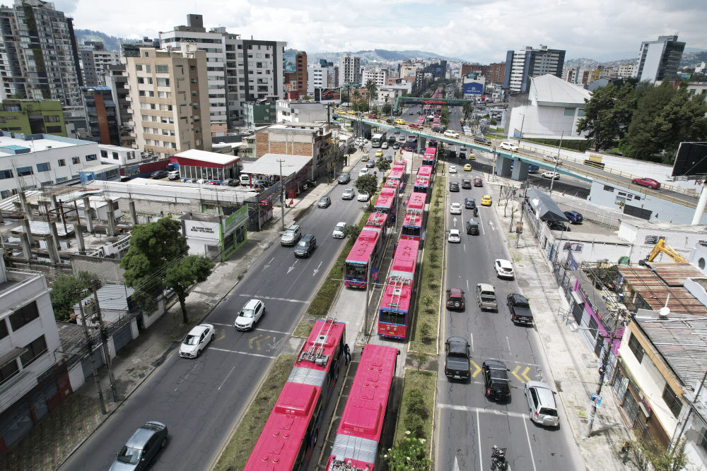 中國電動車為厄瓜多爾帶來綠色出行新體驗 中國電動車為厄瓜多爾帶來綠色出行新體驗
