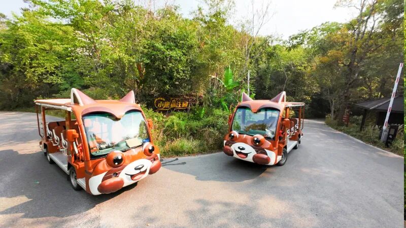 宇通鋰電觀光列車和劍齒虎觀光車亮相北京，以定制化方案賦能景區升級