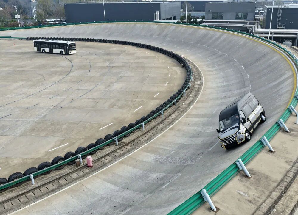 這里的客車，何以駛向全球？