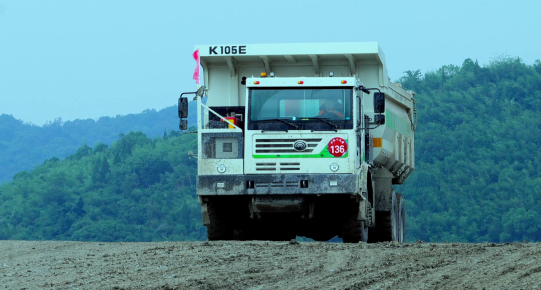 融入全國(guó)大市場(chǎng),宇通重工19款產(chǎn)品入選市級(jí)高質(zhì)量產(chǎn)品推薦目錄 圖片