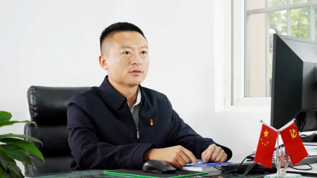 從傳統到定制:宇通純電輕客助力曲靖交運服務升級 圖片